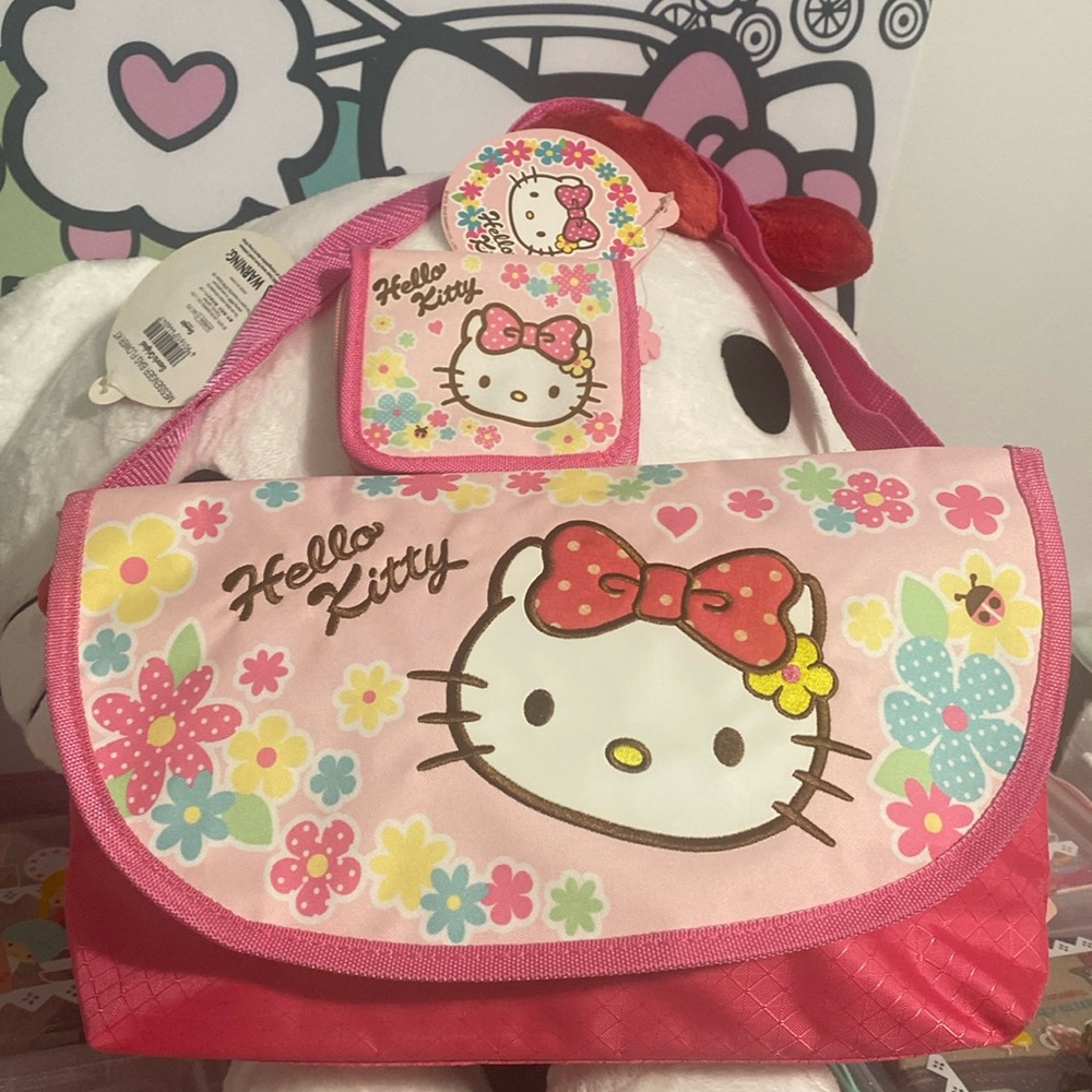 New Sanrio Hello Kitty spring messenger tote crossbody bag + wallet!